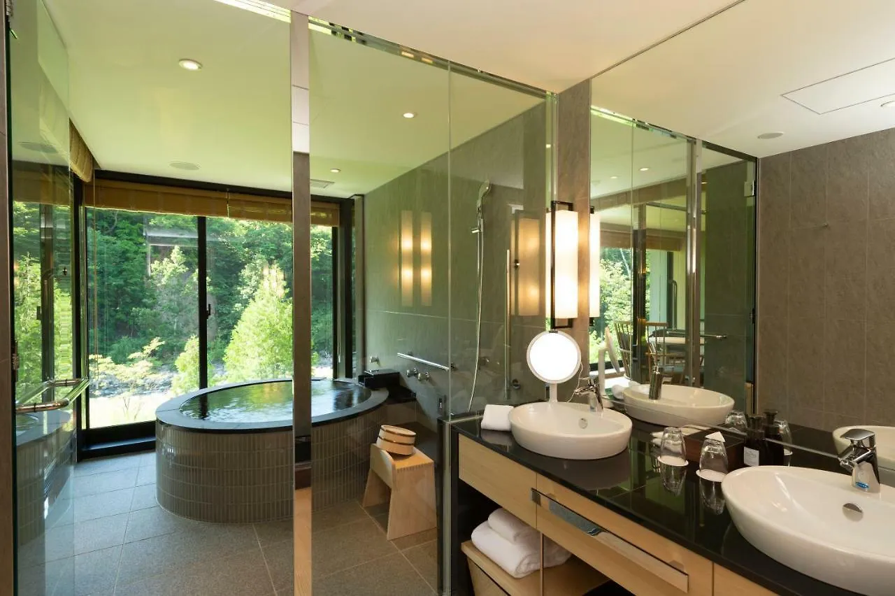 Chalet Ivy Jozankei Sapporo 5*,